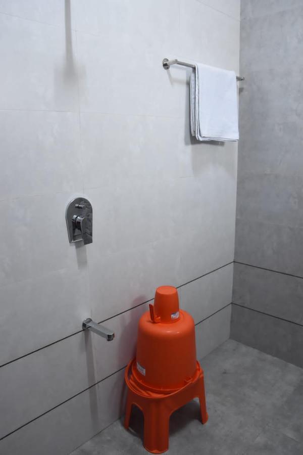 Hotel Vrindavan Deluxe Kolhapur Esterno foto