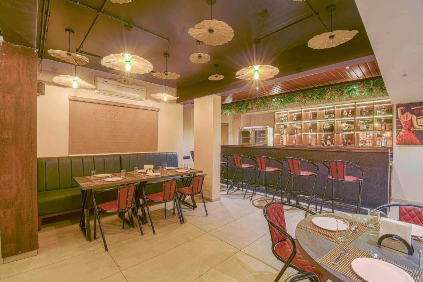 Hotel Vrindavan Deluxe Kolhapur Esterno foto