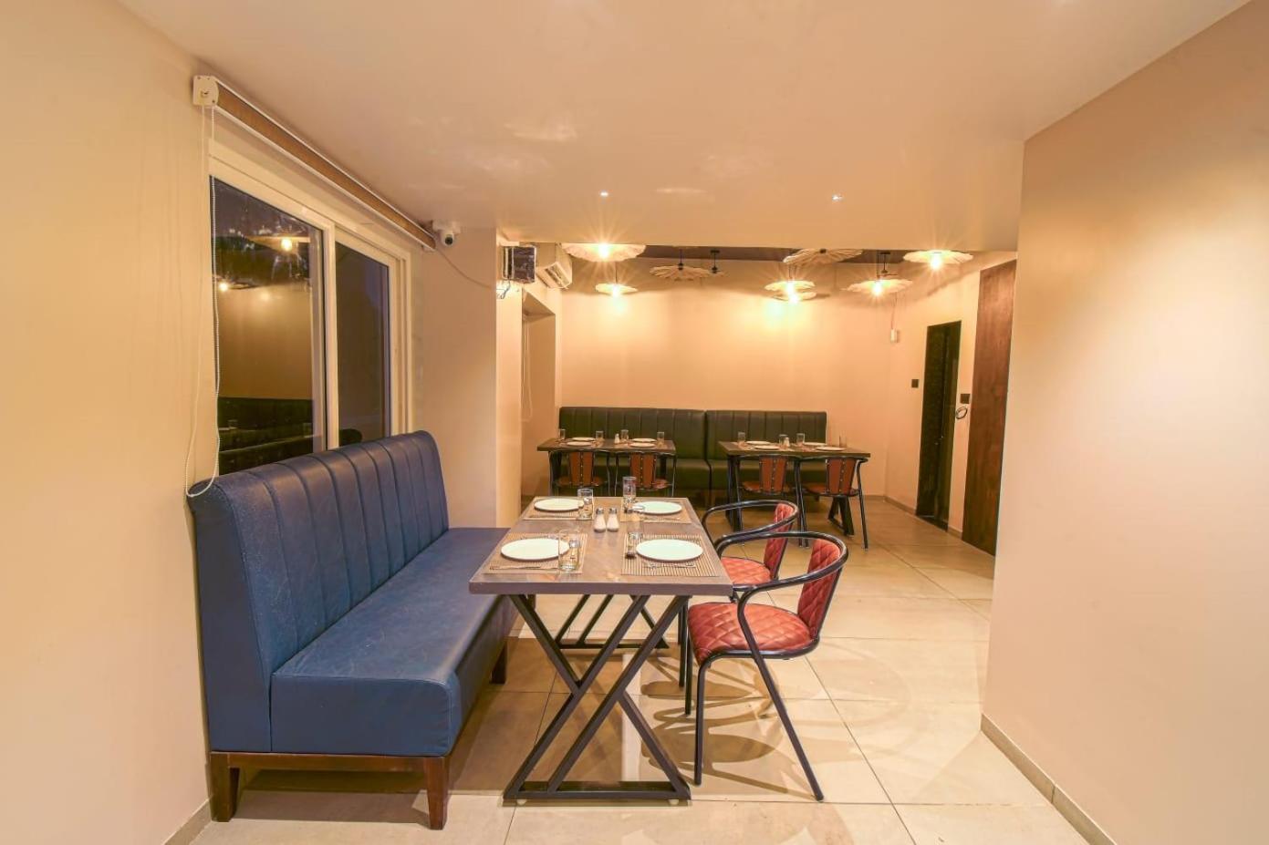 Hotel Vrindavan Deluxe Kolhapur Esterno foto