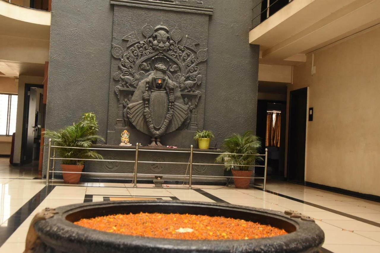 Hotel Vrindavan Deluxe Kolhapur Esterno foto